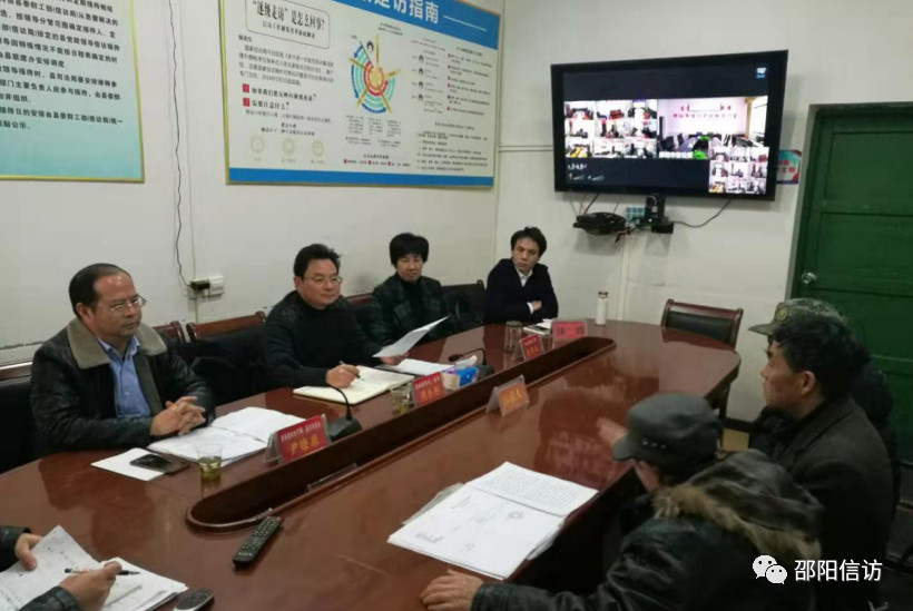 洞口县:周乐彬县长公开接待来访群众